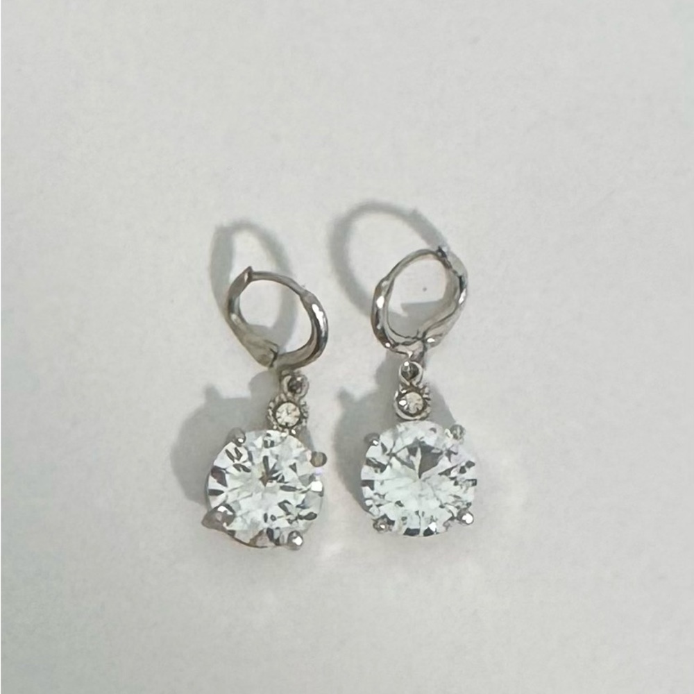 Stunning Silver Crystal Drop Earrings